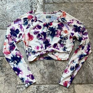 cropped Athleta floral rash guard